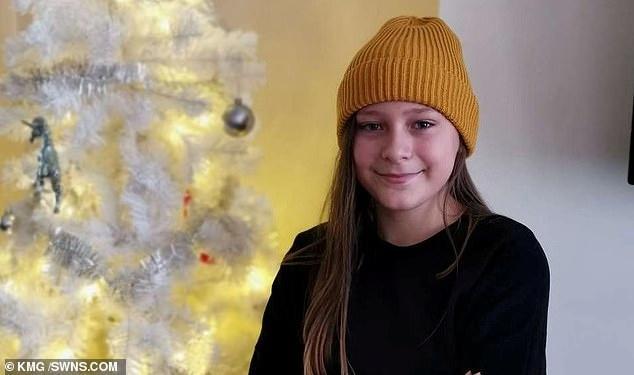 英12岁孩子变性，3岁意识到“搞错身体”，其母称后悔可再当男性