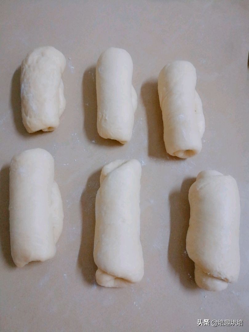 不吃会后悔的金砖吐司，制作简单层次分明，闺蜜都喜欢，聚会必备