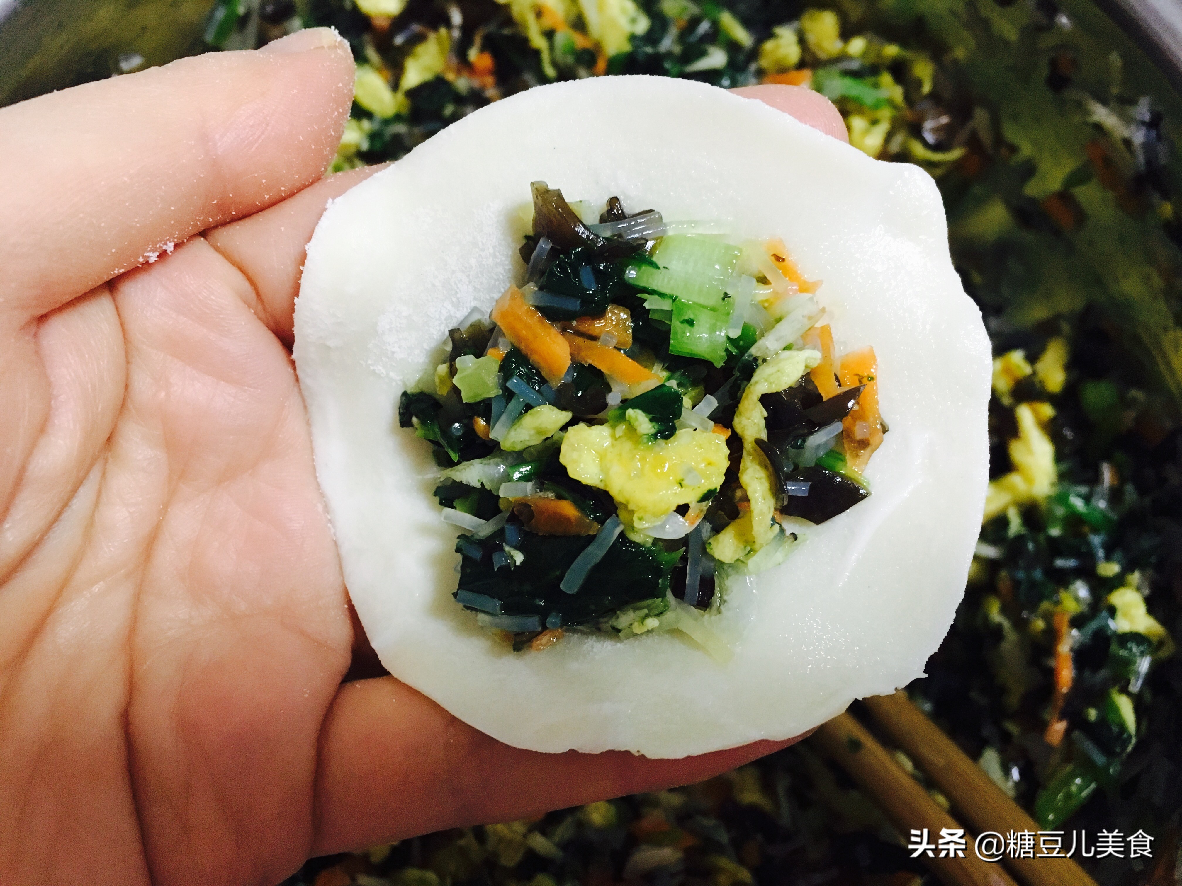 一把菠菜3个鸡蛋,一把菠菜三个鸡蛋馅饼