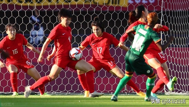 女足名将曝辛酸史:痛经吃4片止疼药大战日本队,赛后裤子全是血