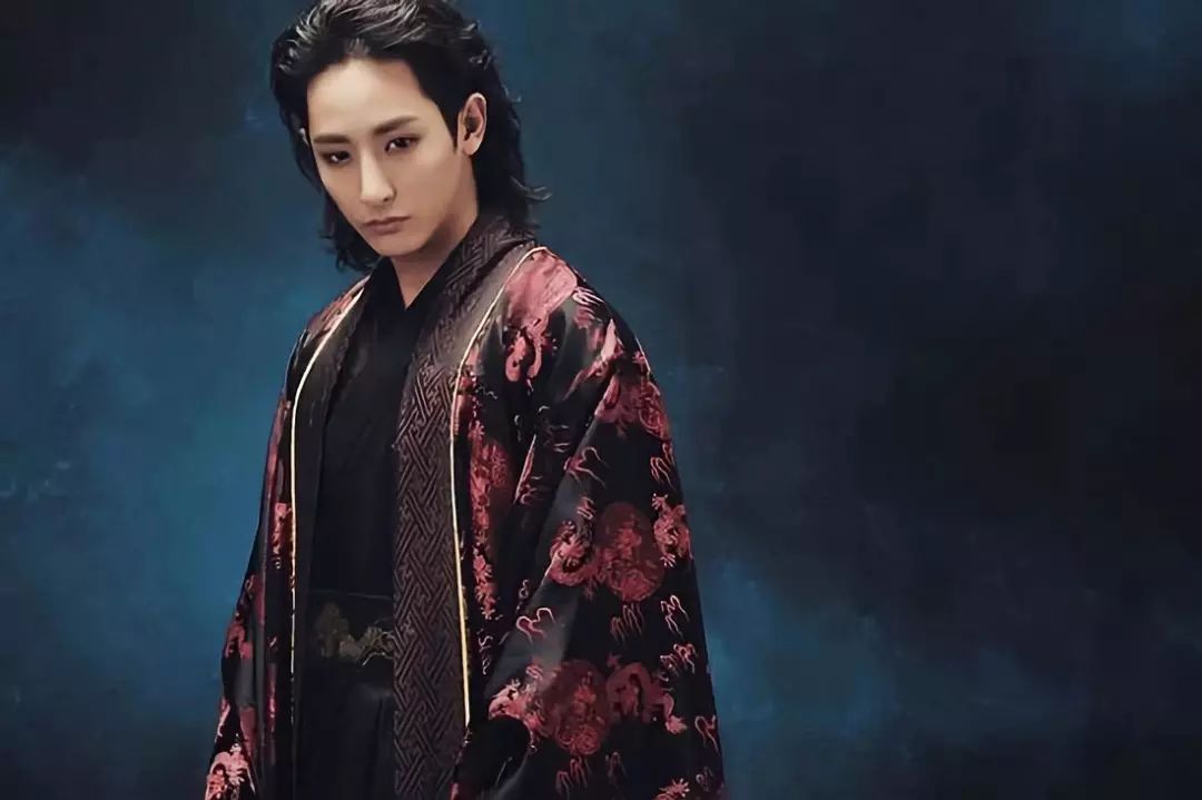 王一博在韩国十几岁出道,王一博韩国人气高吗