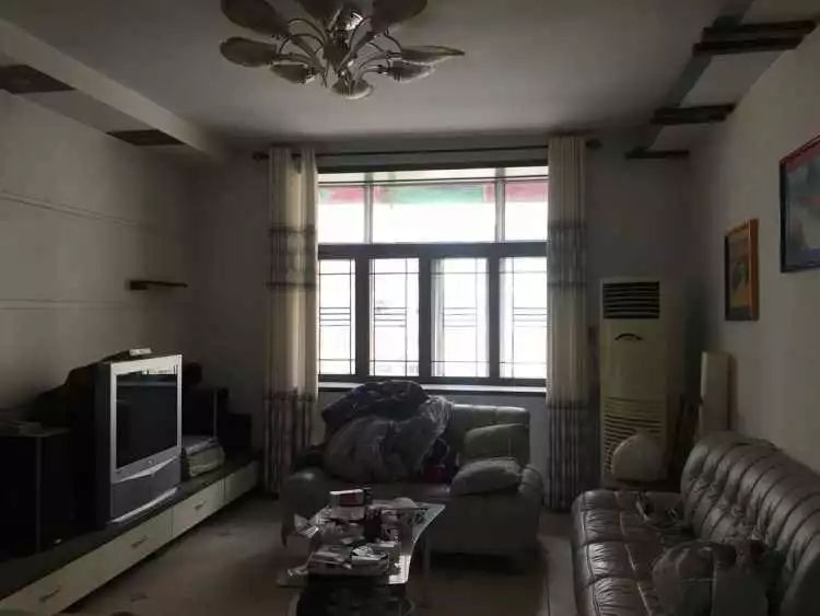 扔掉传统沙发茶几电视柜,丢掉沙发茶几