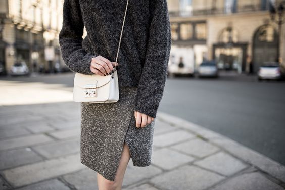 2000块钱的包包能称得上好吗,几千就能买到的大牌包包