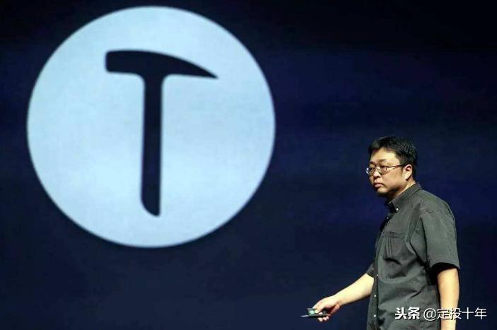 大佬不为人知的另一面：马云痛哭，王健林堵行长门、王兴九败一胜