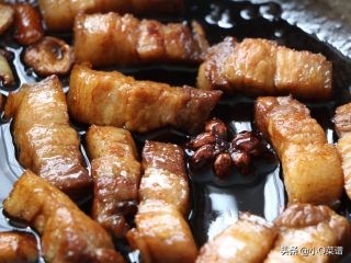 春笋炒五花肉的家常做法图片,新鲜春笋炒五花肉的最正宗做法