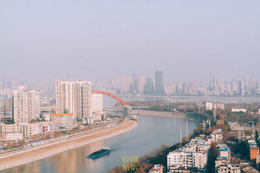 武汉的造桥水平,武汉造桥的视频