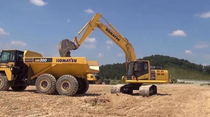 终于盼到了挖掘机的春天，却无奈遭遇*局骗**