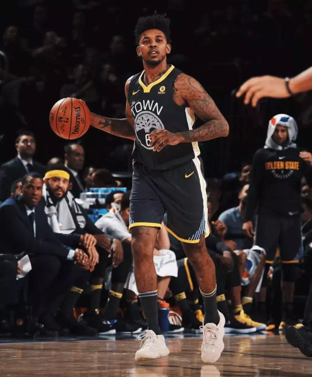 今年球鞋流行什么款式,今年球鞋流行款式有哪些