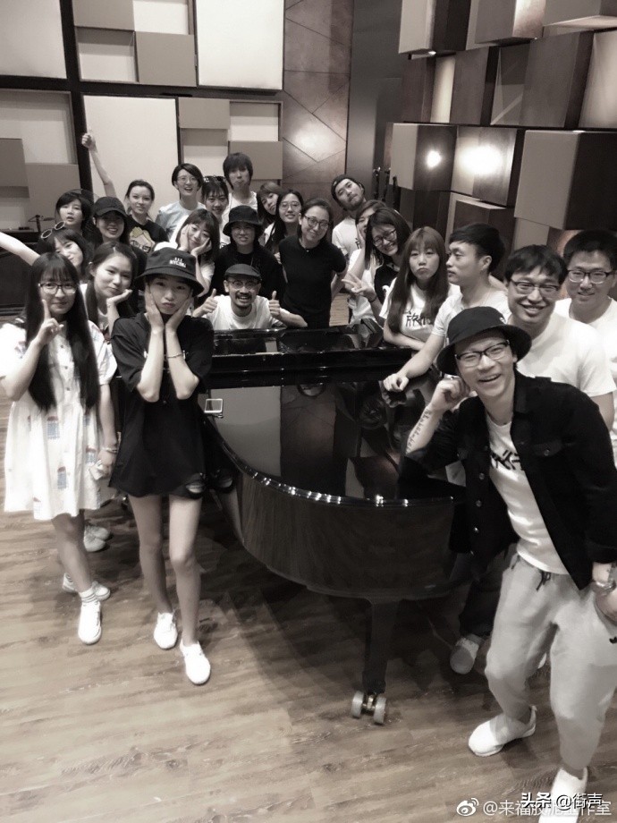 乐队的夏天旅行团,旅行团乐队的夏天