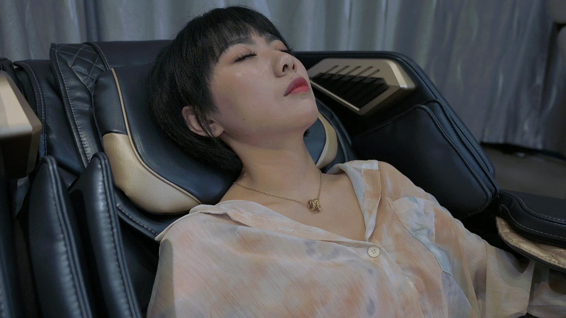 荣泰a60按摩椅真实体验,荣泰a60按摩椅拆卸