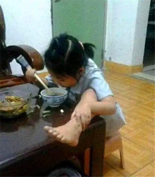 每日一笑可爱猫咪,每日一笑青春期的猫不好惹