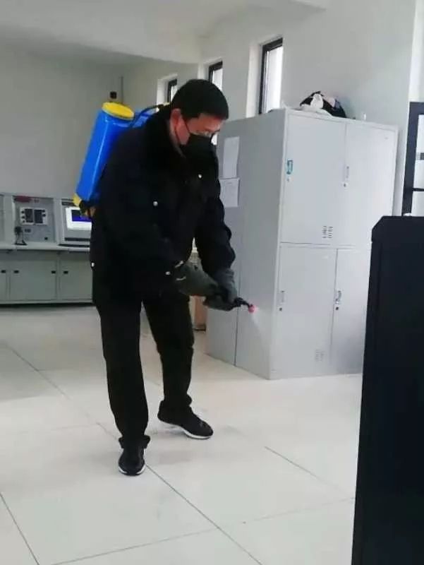 抗击疫情人员责任和担当,抗击疫情坚守岗位责任