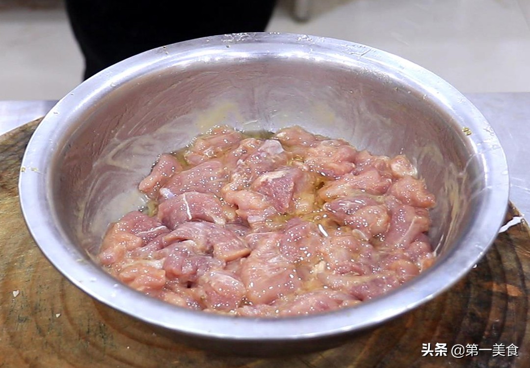 怎样做水煮肉片才能又鲜又嫩,水煮肉片肉片怎么才能嫩滑