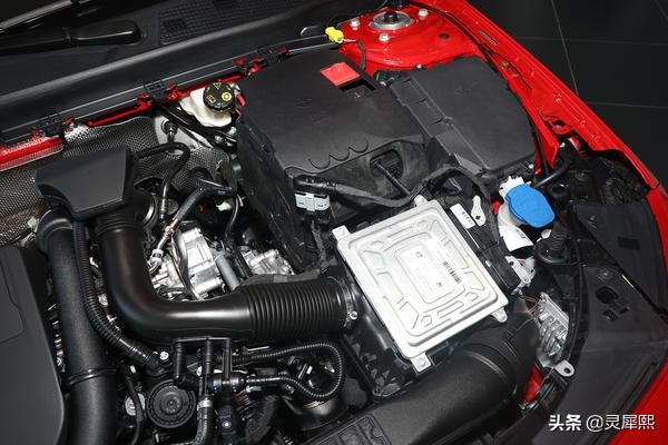 奔驰a200进口怎么选,奔驰a200时尚适不适合入手