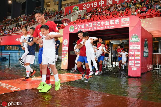 一场暴雨中的战争,一场暴雨引发的比拼