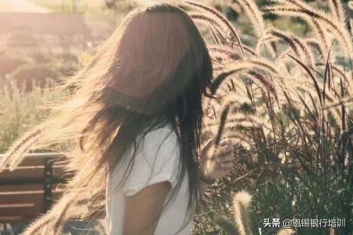 在银行上班舒服吗,在银行工作是什么样的体验