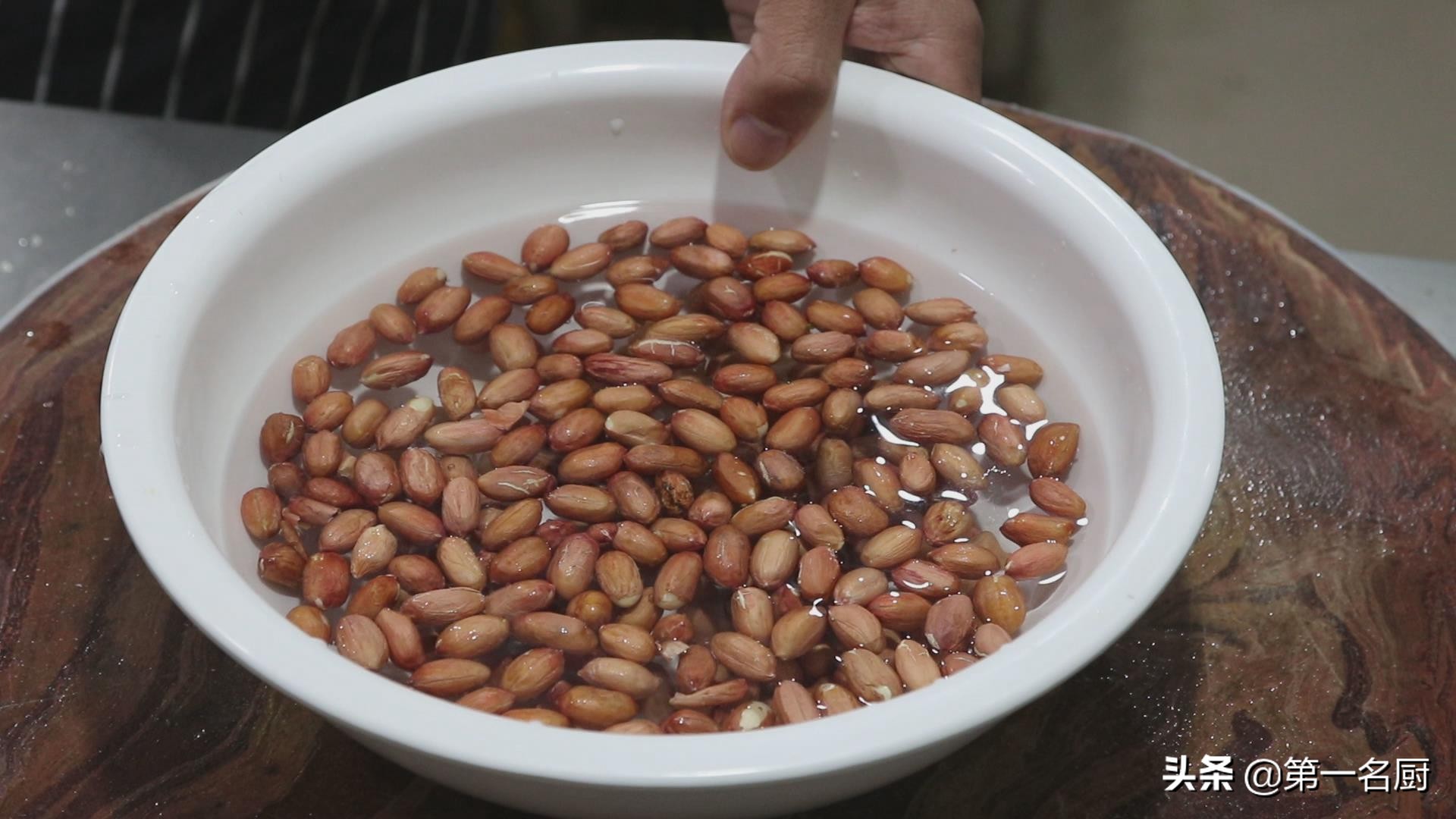 煮花生为什么不好吃,怎么样可以让花生煮得更快