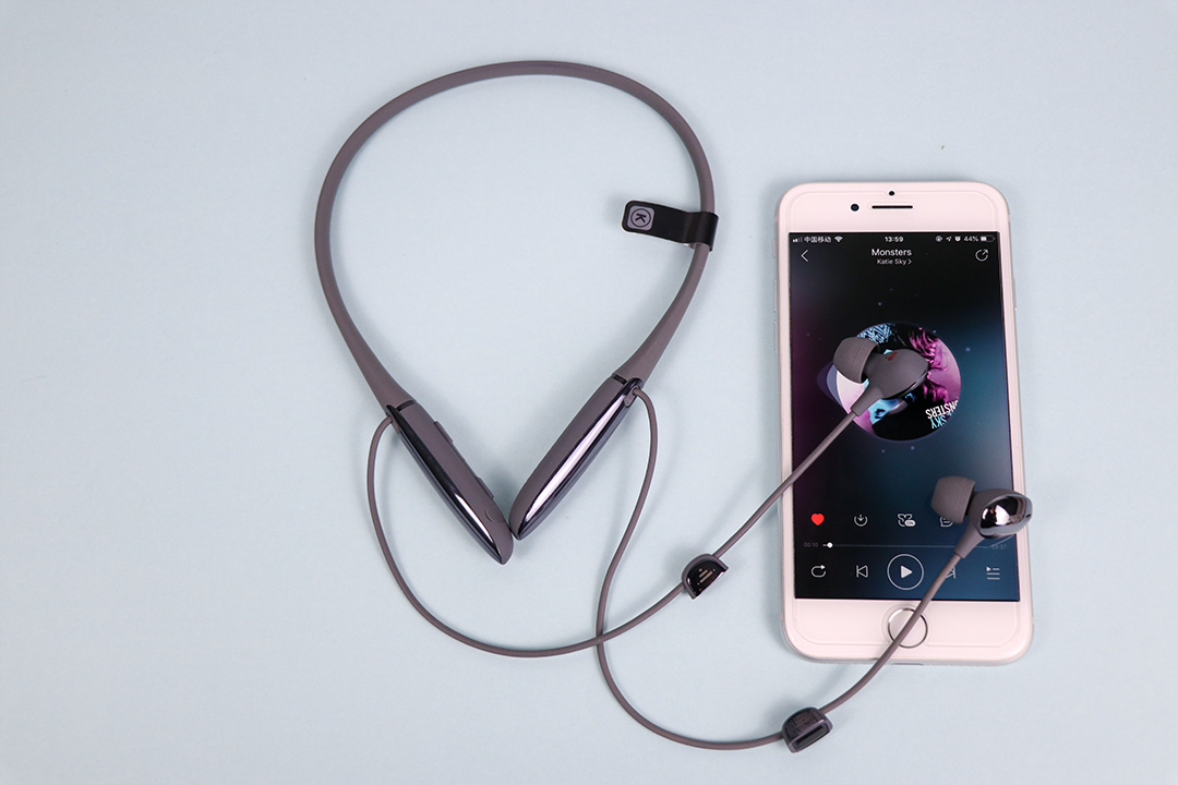 用耳机听就是一种享受的音乐,电音耳机福利极致音质