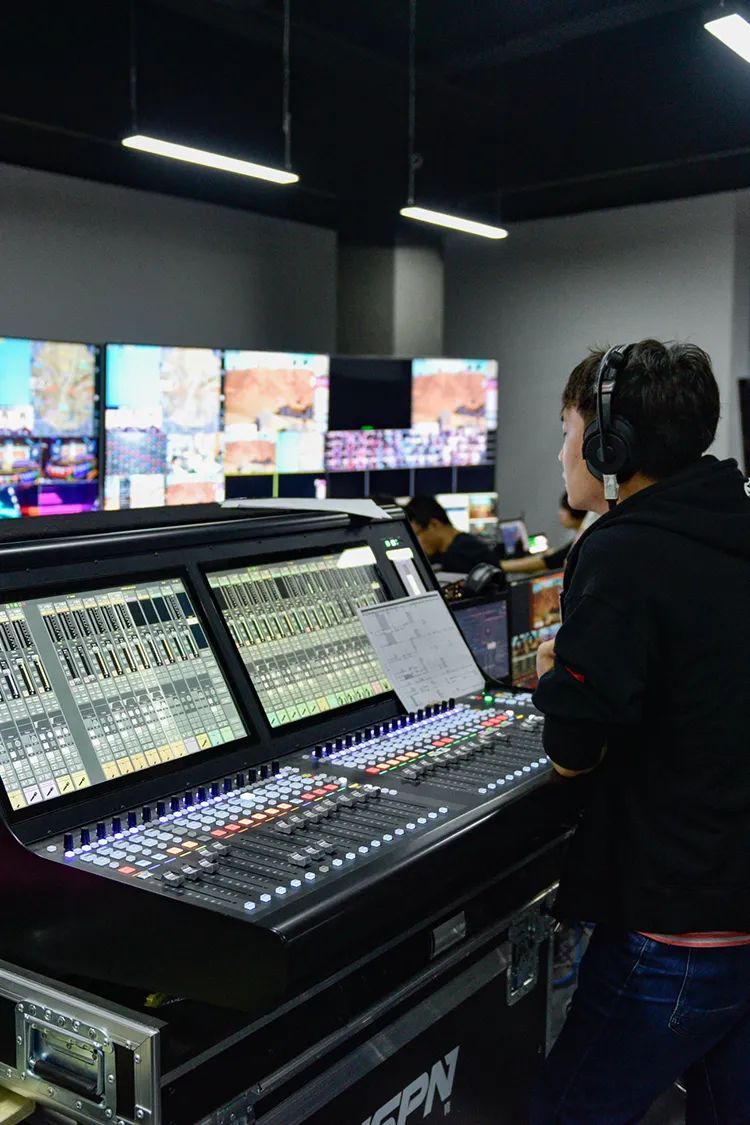 普通的追梦人|PEL群像:为梦想奋斗的普通工作者们