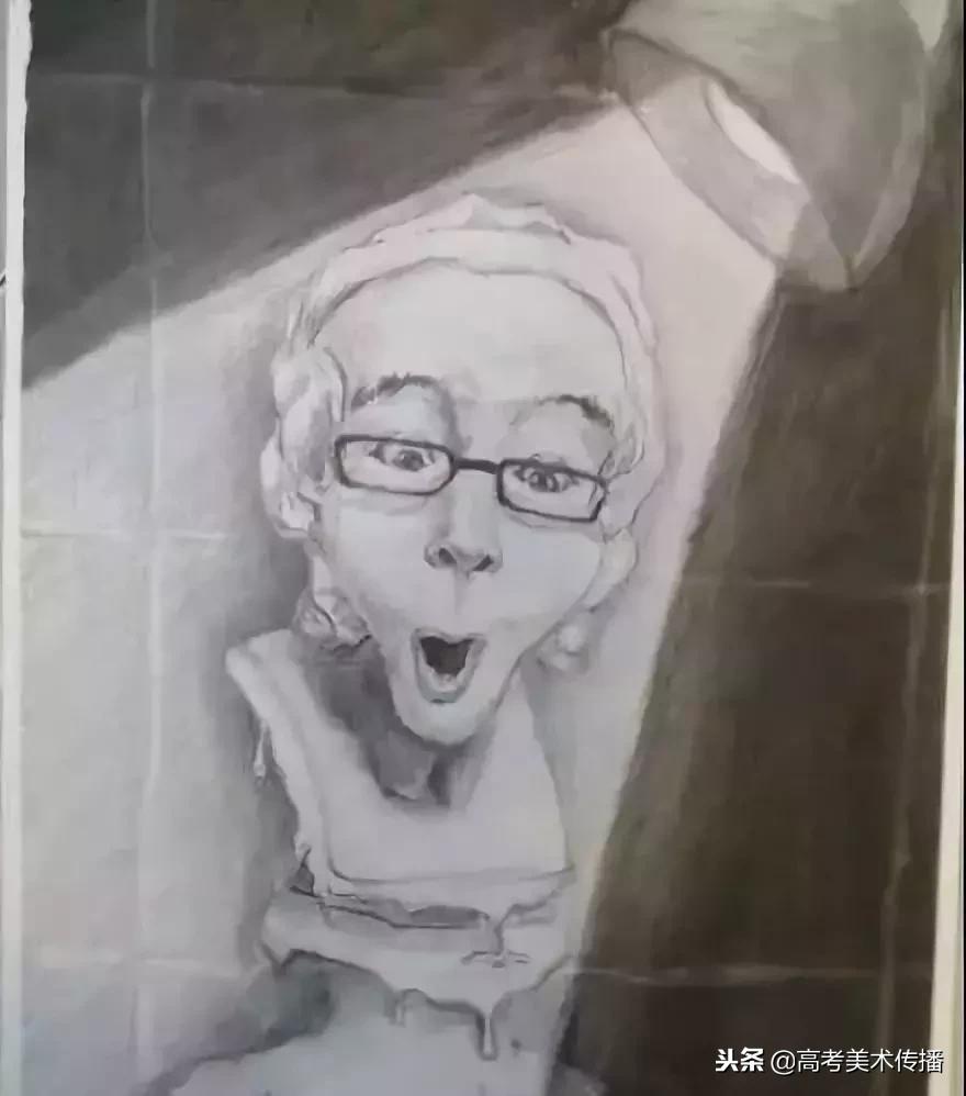 画素描石膏像的少年天才,素描真的可以把人画得活灵活现