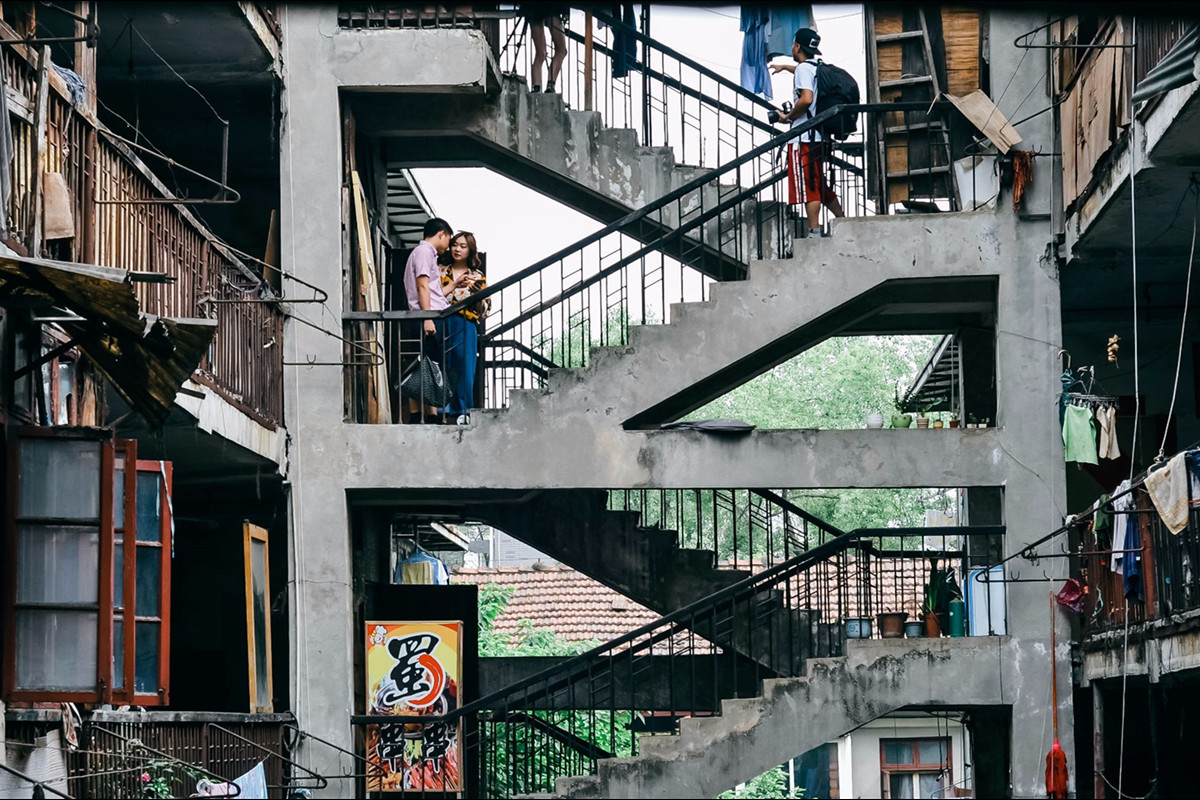 成都拍照鸳鸯楼,成都一栋老房子成网红景点