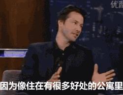 这个男人爱狗如命，颜值可以甩小李子几条街，你不知道的是......