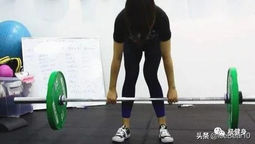 膝关节疼健身避免哪些动作,健身保护膝关节怎么做