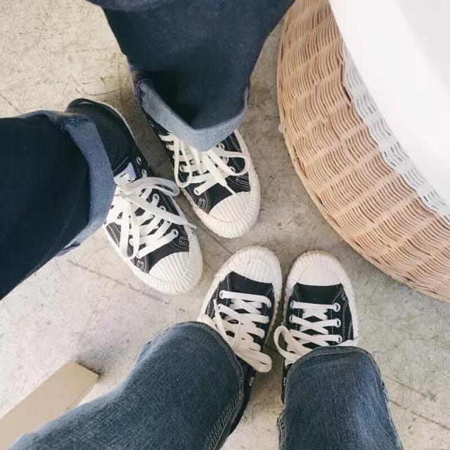 穿不了高跟鞋和硬底鞋,穿不了高跟鞋穿裙子搭配什么鞋