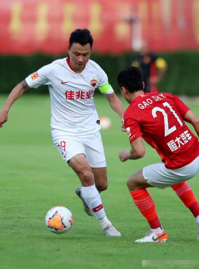 高拉特郜林,高拉特和保利尼奥和郜林