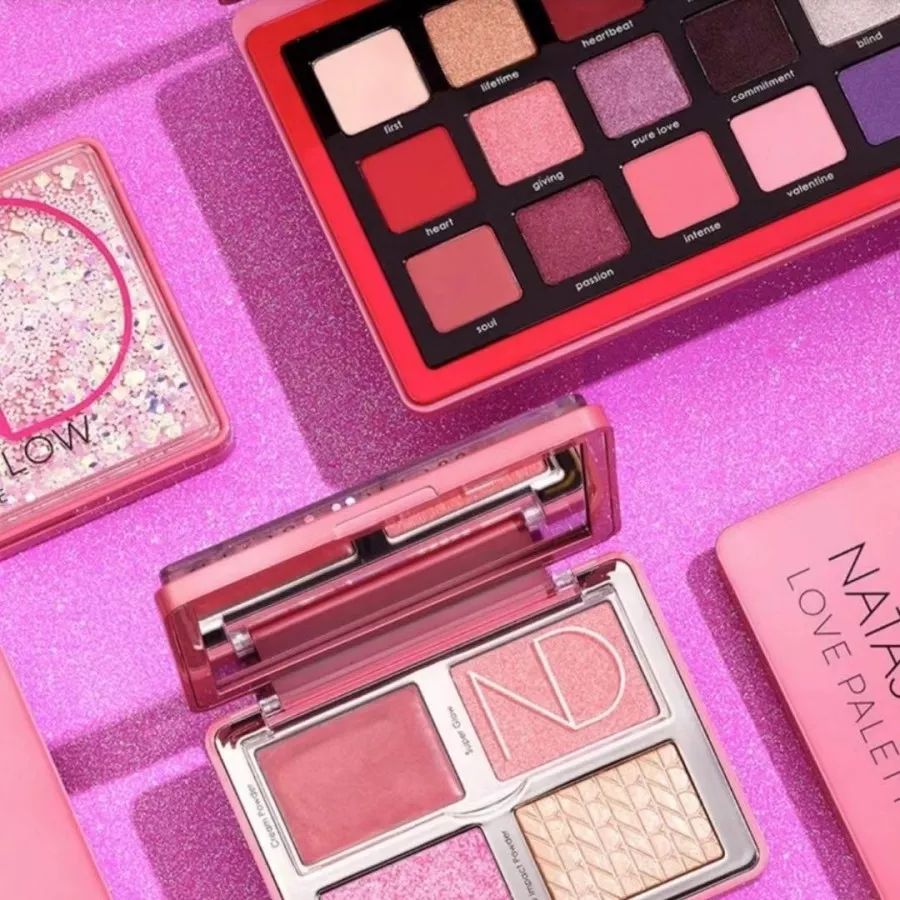 兰蔻黑桃红心丝绒限定,兰蔻情人节限定礼盒口红丝绒