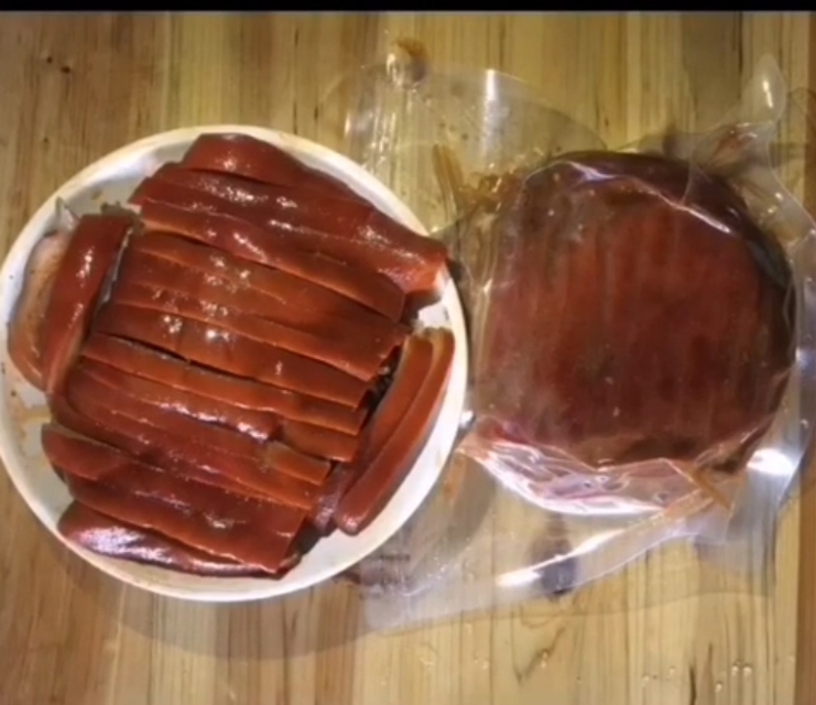 这位莫老板的什么好业务得到几十个地方公司加入合作呢