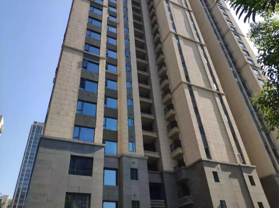 贵阳恒大帝景精装房交付实拍图,恒大帝景三期复工现场