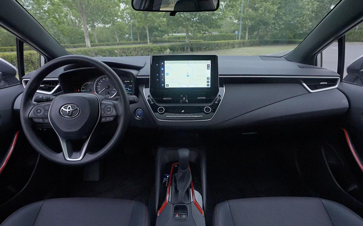 丰田双擎混动开不坏,2022丰田雷凌双擎1.8he-cvt进取版