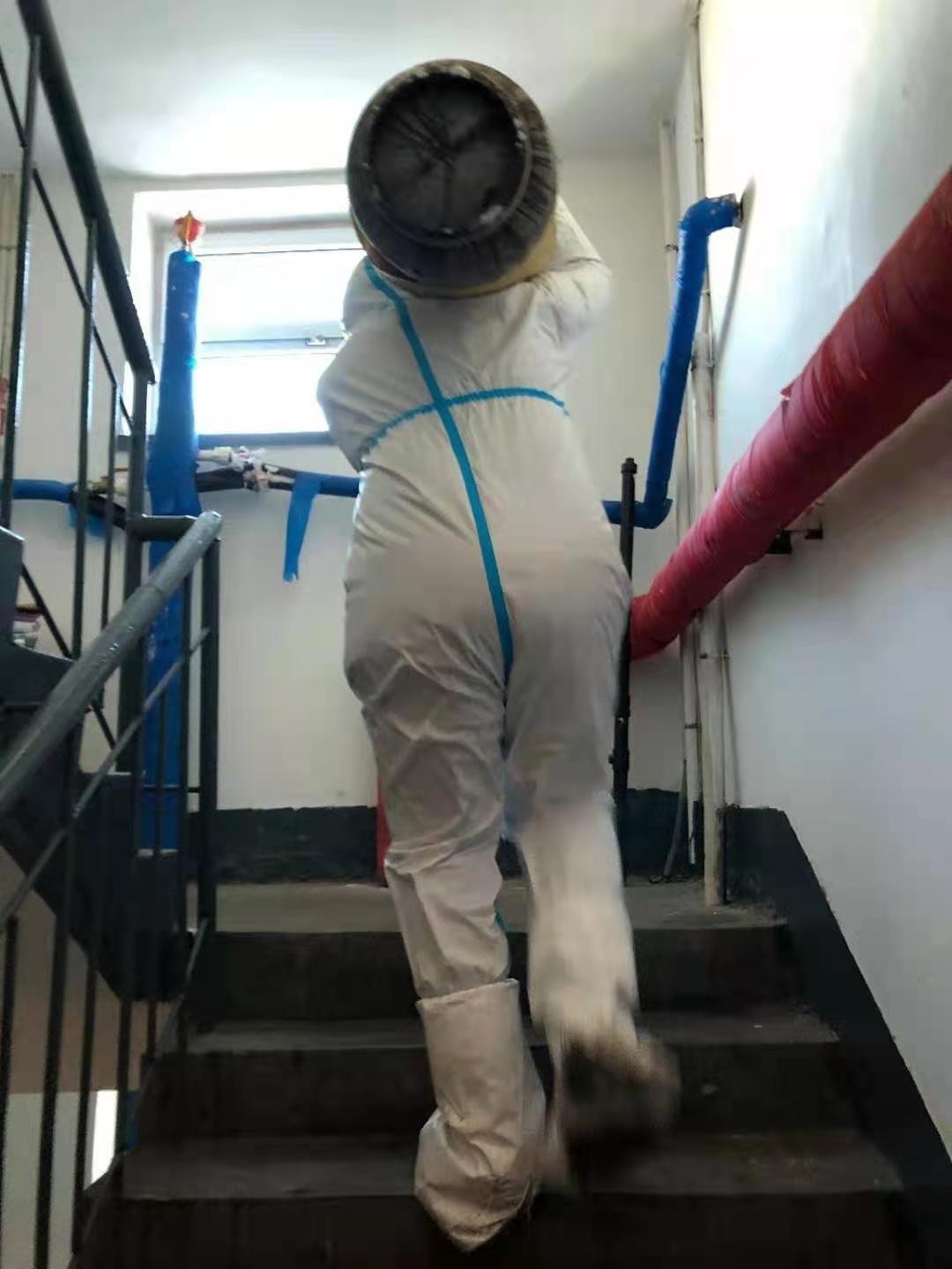 走出“断粮焦虑”的小城通化:小超市断货,网上平台失灵,志愿者彻夜送货,“30个人送1000户”