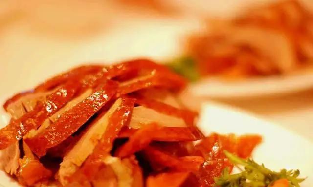 烤鸭子18元猫腻,活鸭卖五十烤鸭为什么只卖十九