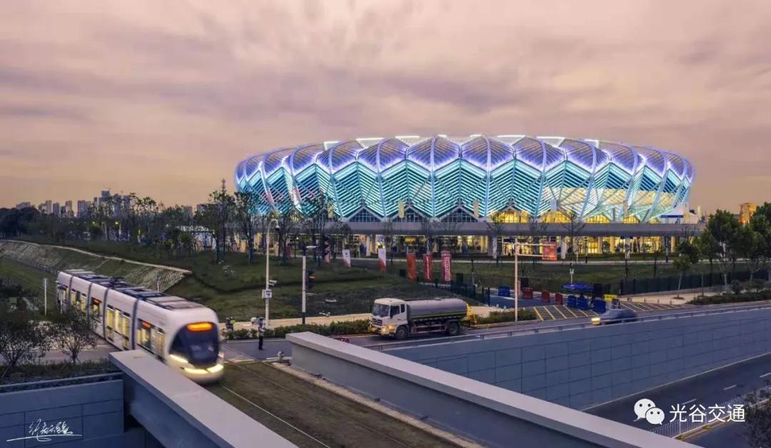 国庆期间,诚邀全国游客,免费乘“量子号”畅游美丽光谷