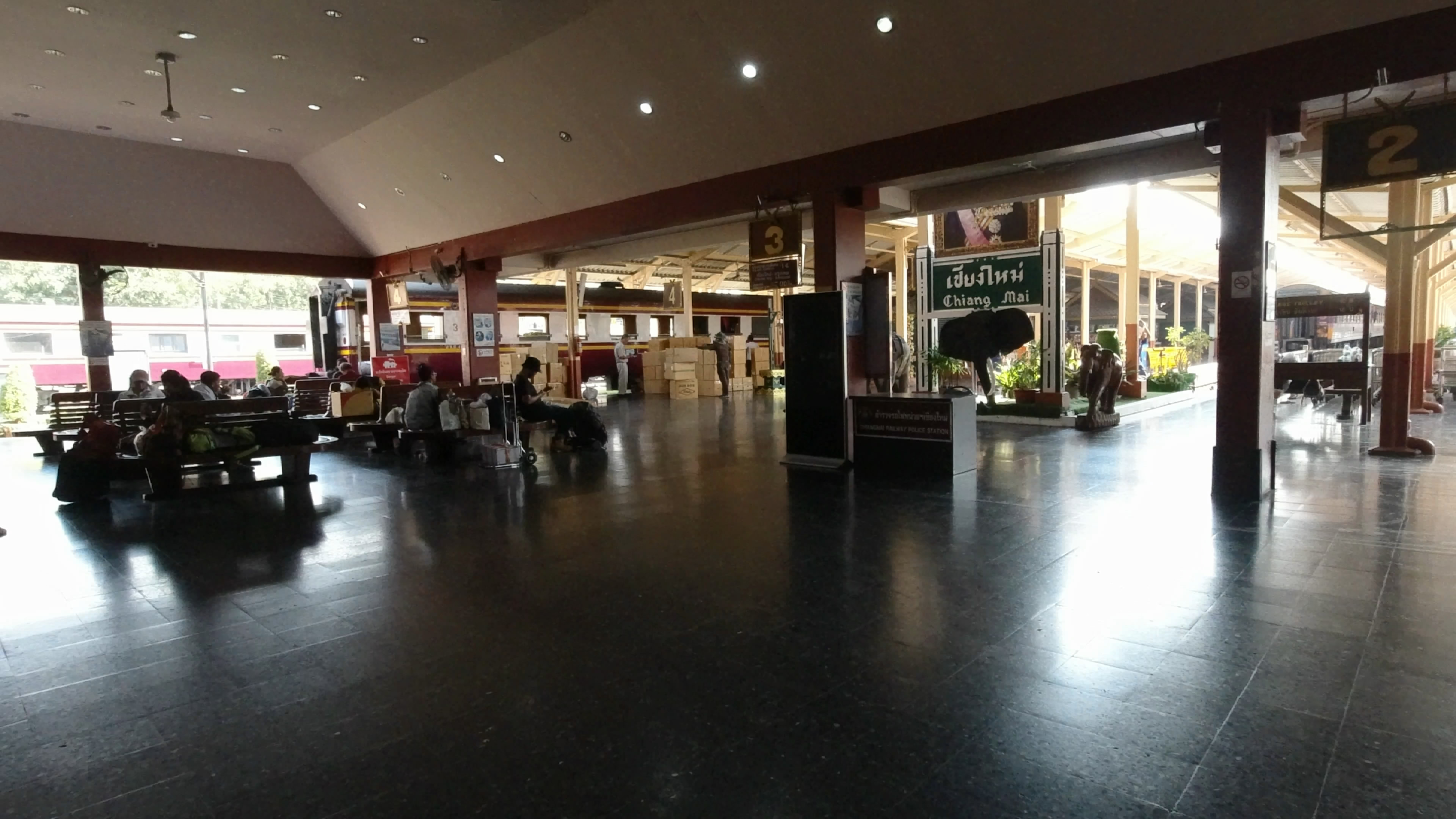 一家三口在泰国旅游的日常,泰国清迈穷游攻略