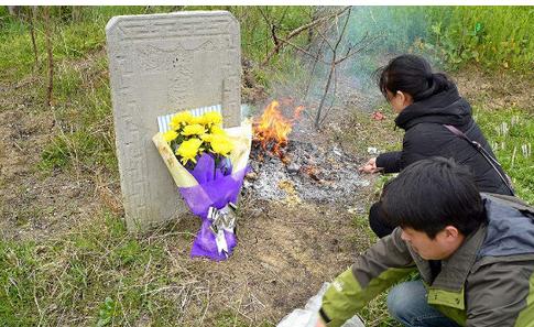 上坟烧错人了,有人烧错坟了怎么办
