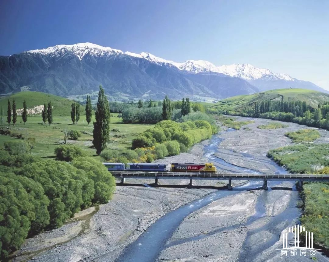 100万在南龙湖能买到什么样的房子,南龙湖真正意义上的地铁房