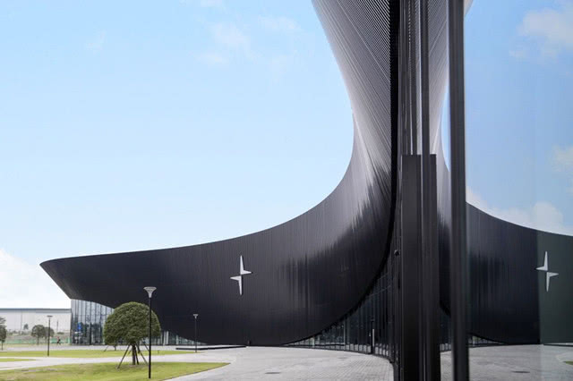 李书福又赢了!吉利新“车标”比奔驰还帅,获18个国家点赞