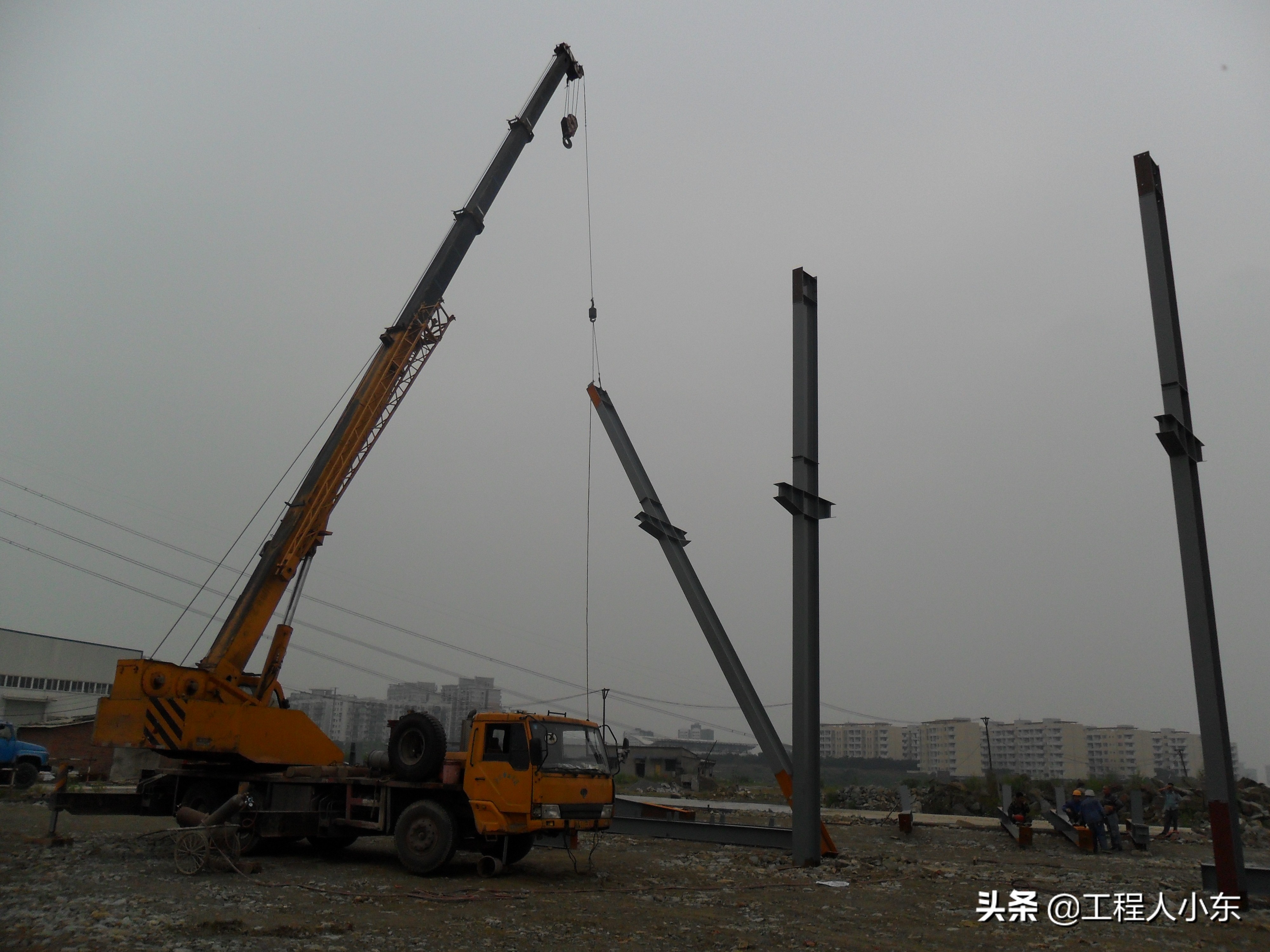 讲解钢结构厂房图,钢结构厂房基础施工动画演示