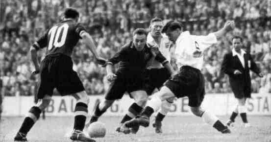 三狮英格兰半决赛,三狮大赛英格兰