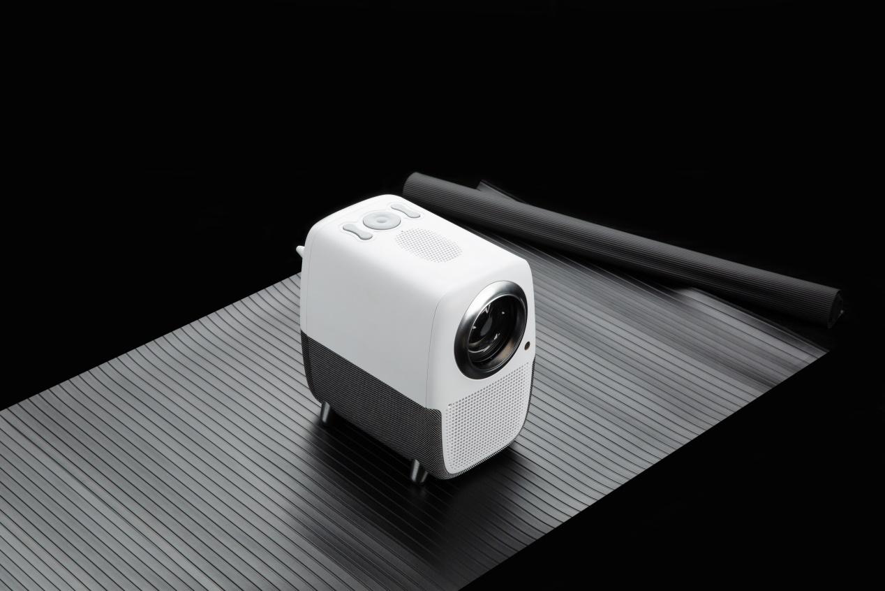 智能投影仪选哪款啊,选购哪款便携式投影仪比较好