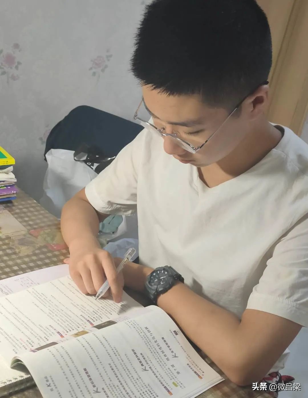 孝义各初中中考喜报