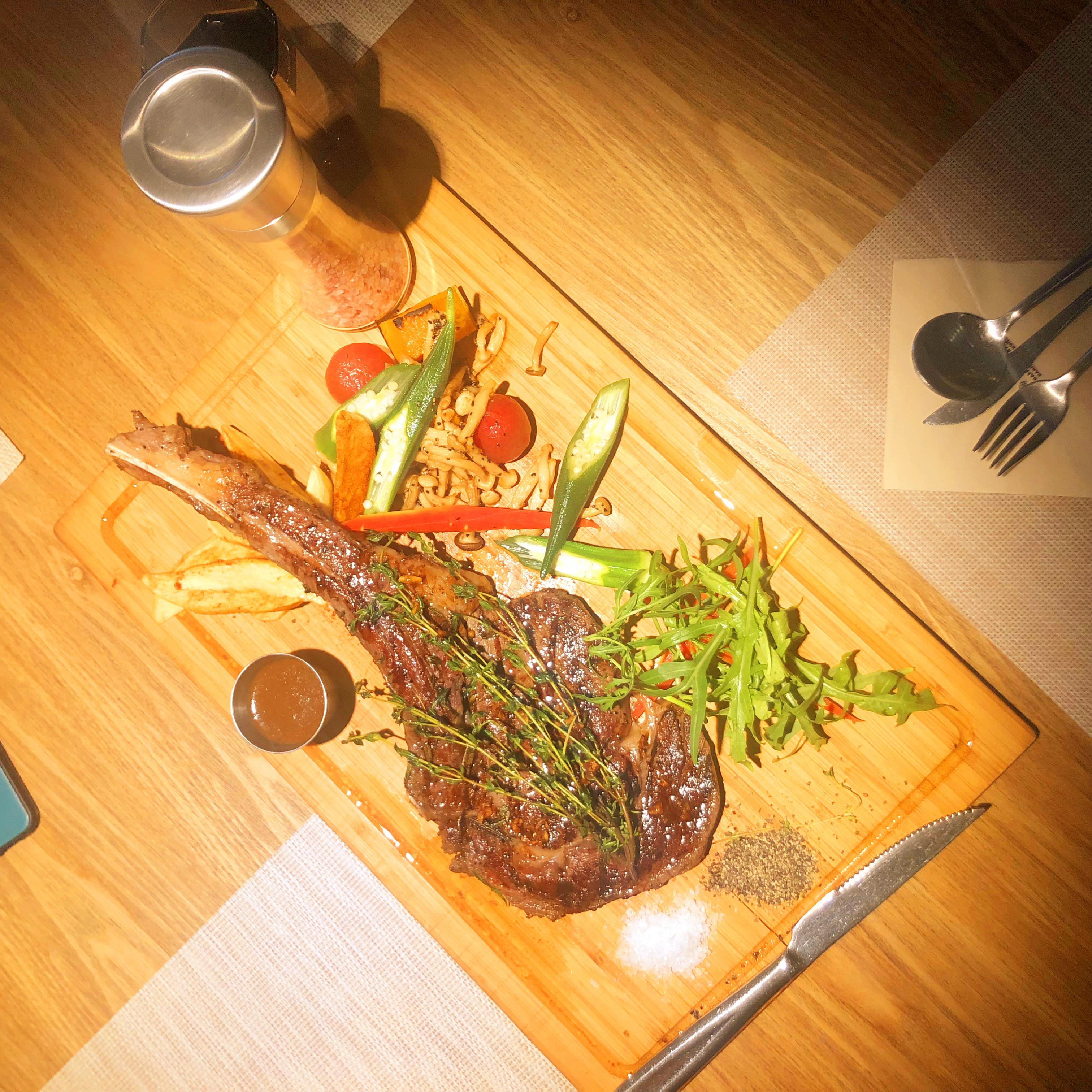 在城市立方泡了一天，发现这4家适合小聚、约会、过生日的餐厅