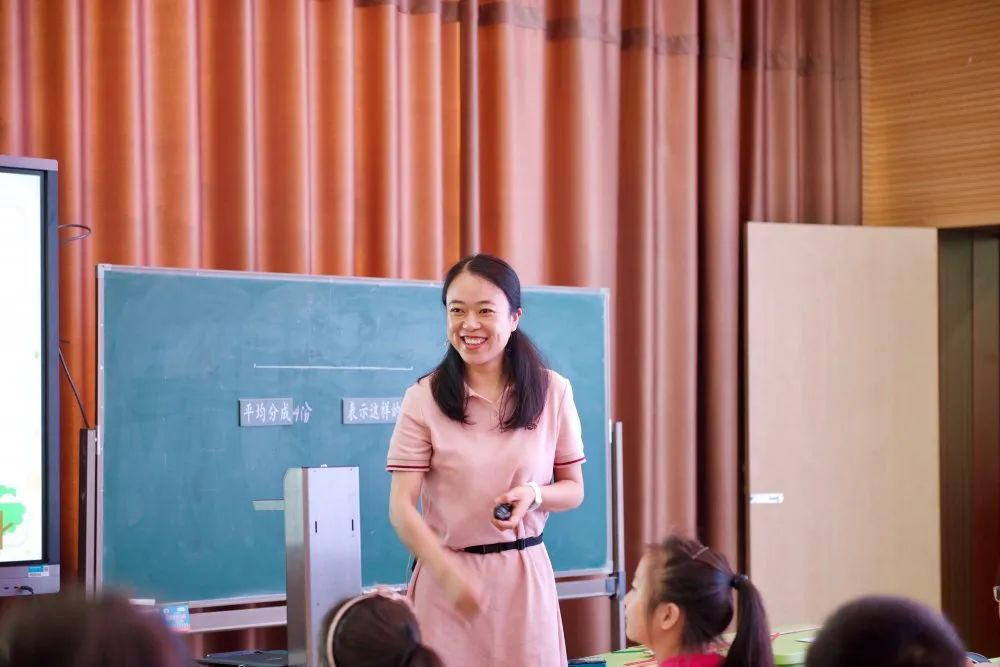 南通市通州区实验小学校园文化,三尺讲台展芳华教师风采