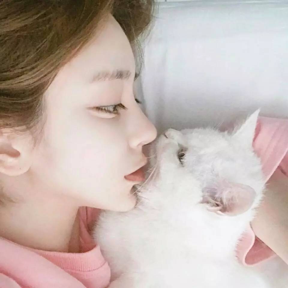 女儿经期初潮妈妈注意什么,女儿月经初潮有什么预兆