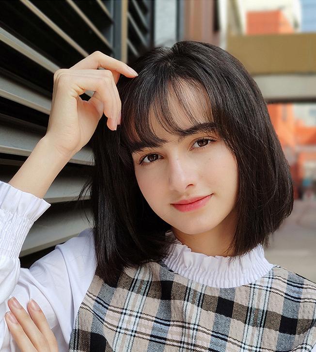 米粉买了一年多的旗舰，从一天一充到一天两充，真是现实