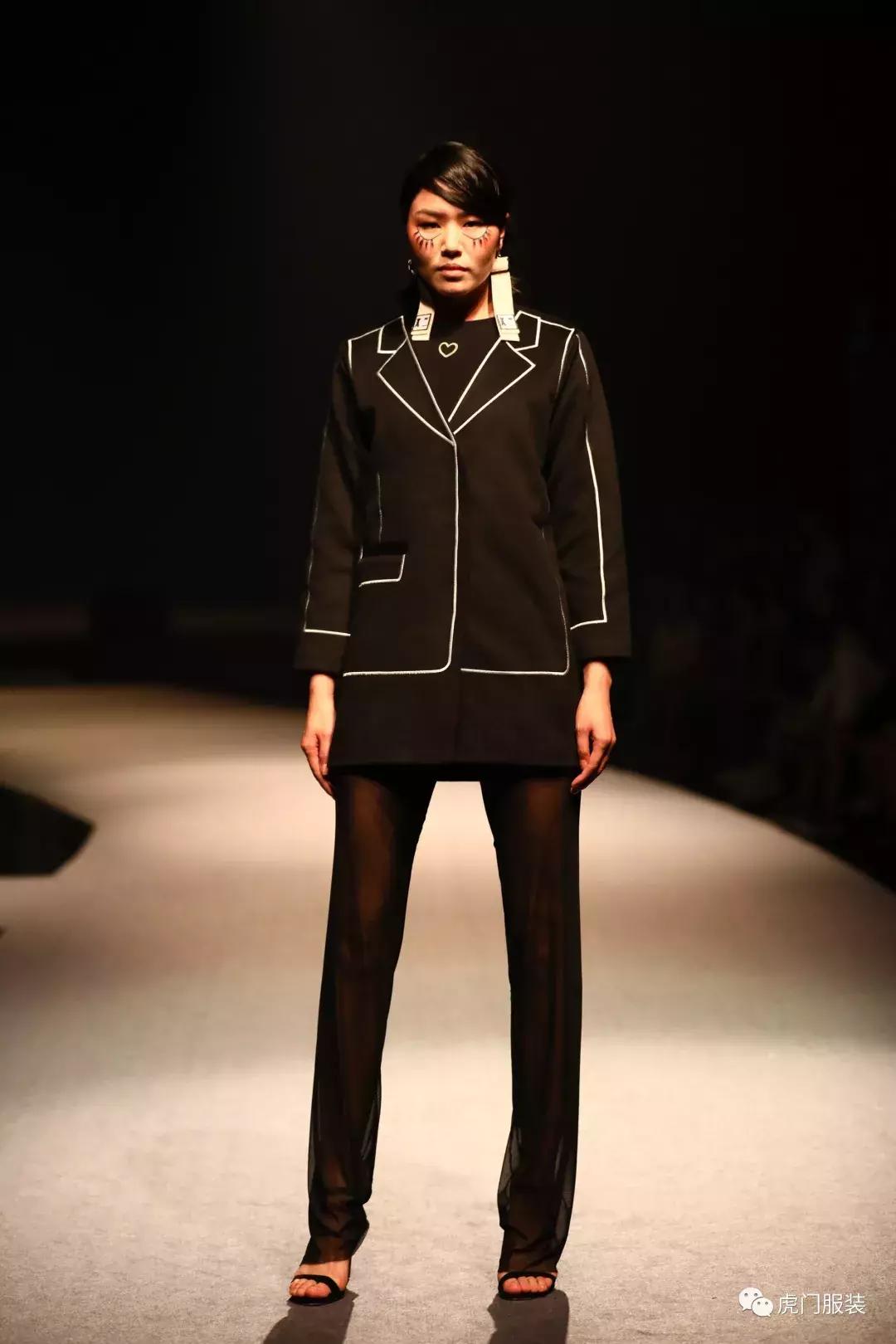 原创设计师品牌兆三发布会：“僵尸新娘”惊艳登场