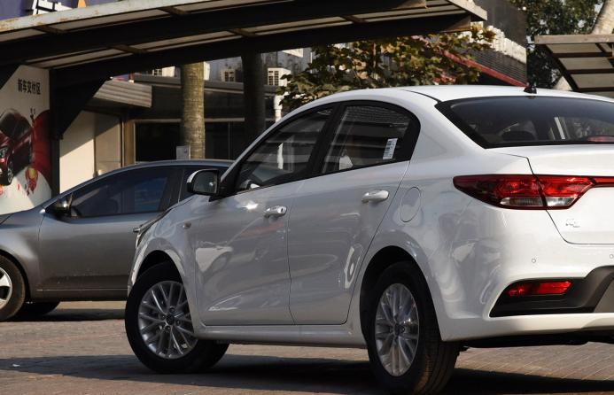 起亚暴跌,起亚汽车降价3万以下